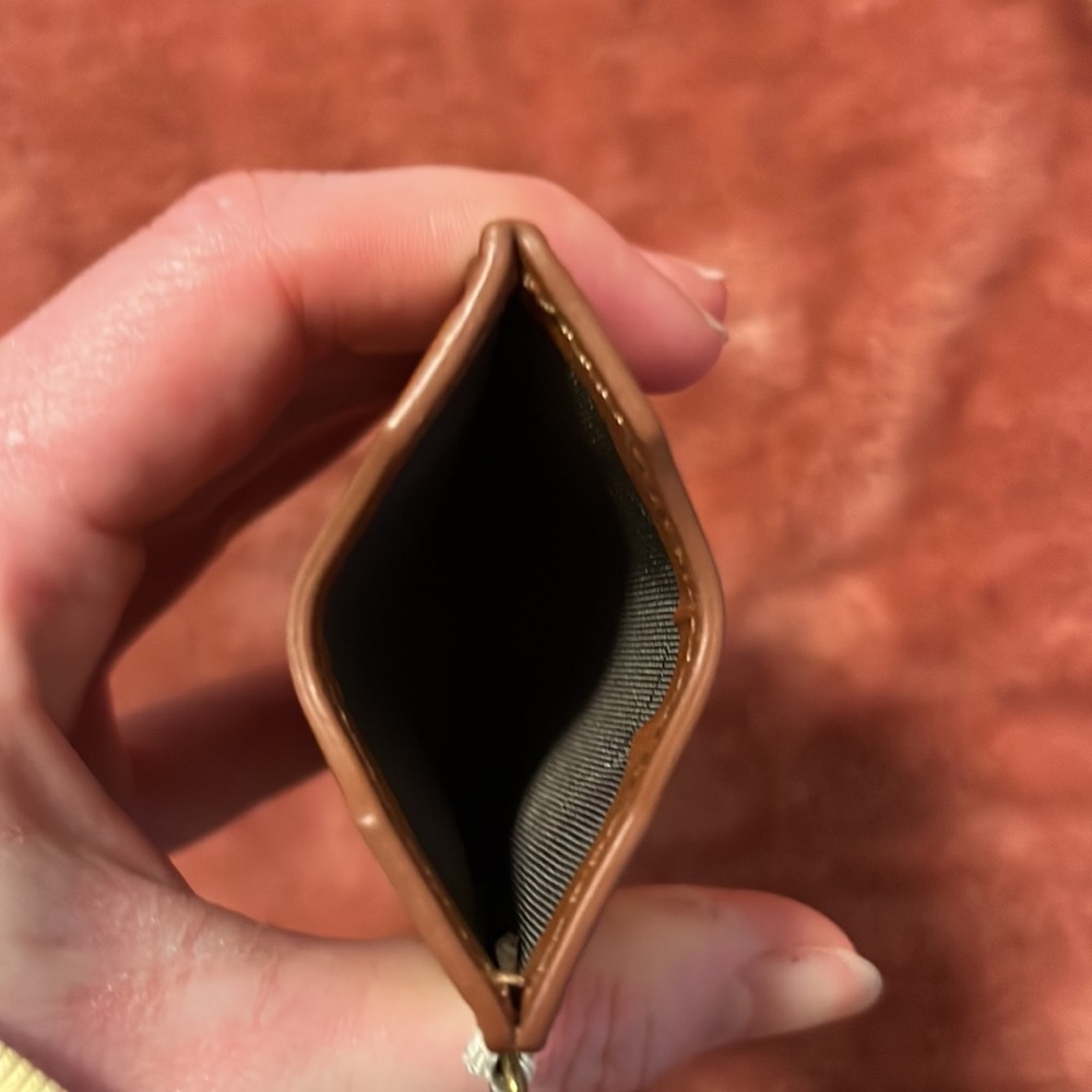 Keychain Wallet - Picture 3 of 3